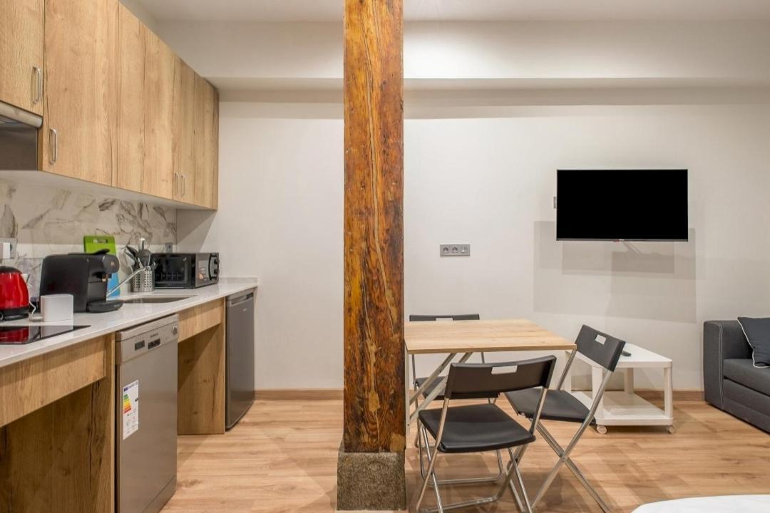 1 Bedroom 1 Bathroom Furnished - Justicia - Cozy - Mintystay Madrid Bagian luar foto